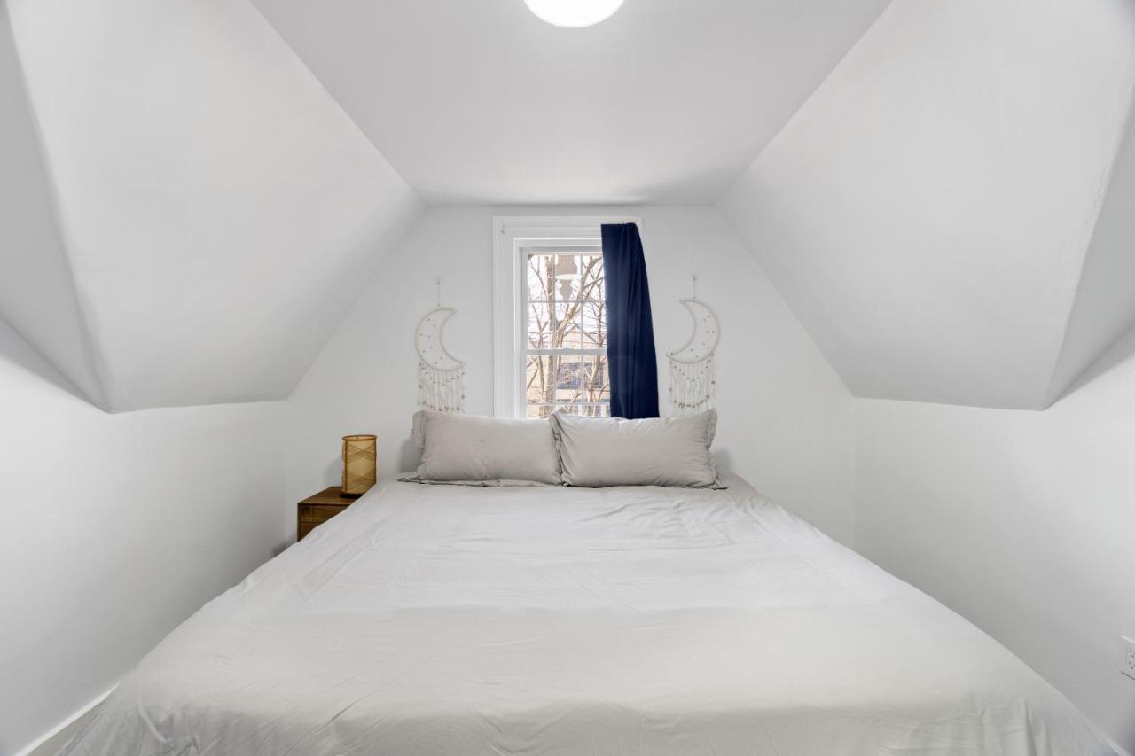 Апартаменти Cozy Gem In The Heart Of East Rock With Free Parking Near Yale And Dt Нью-Гейвен Екстер'єр фото