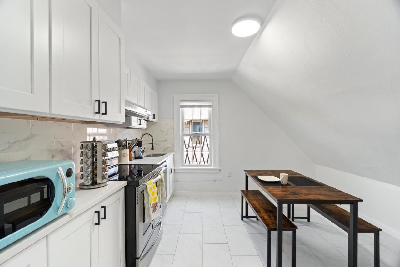 Апартаменти Cozy Gem In The Heart Of East Rock With Free Parking Near Yale And Dt Нью-Гейвен Екстер'єр фото